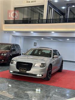 کرایسلەر 300